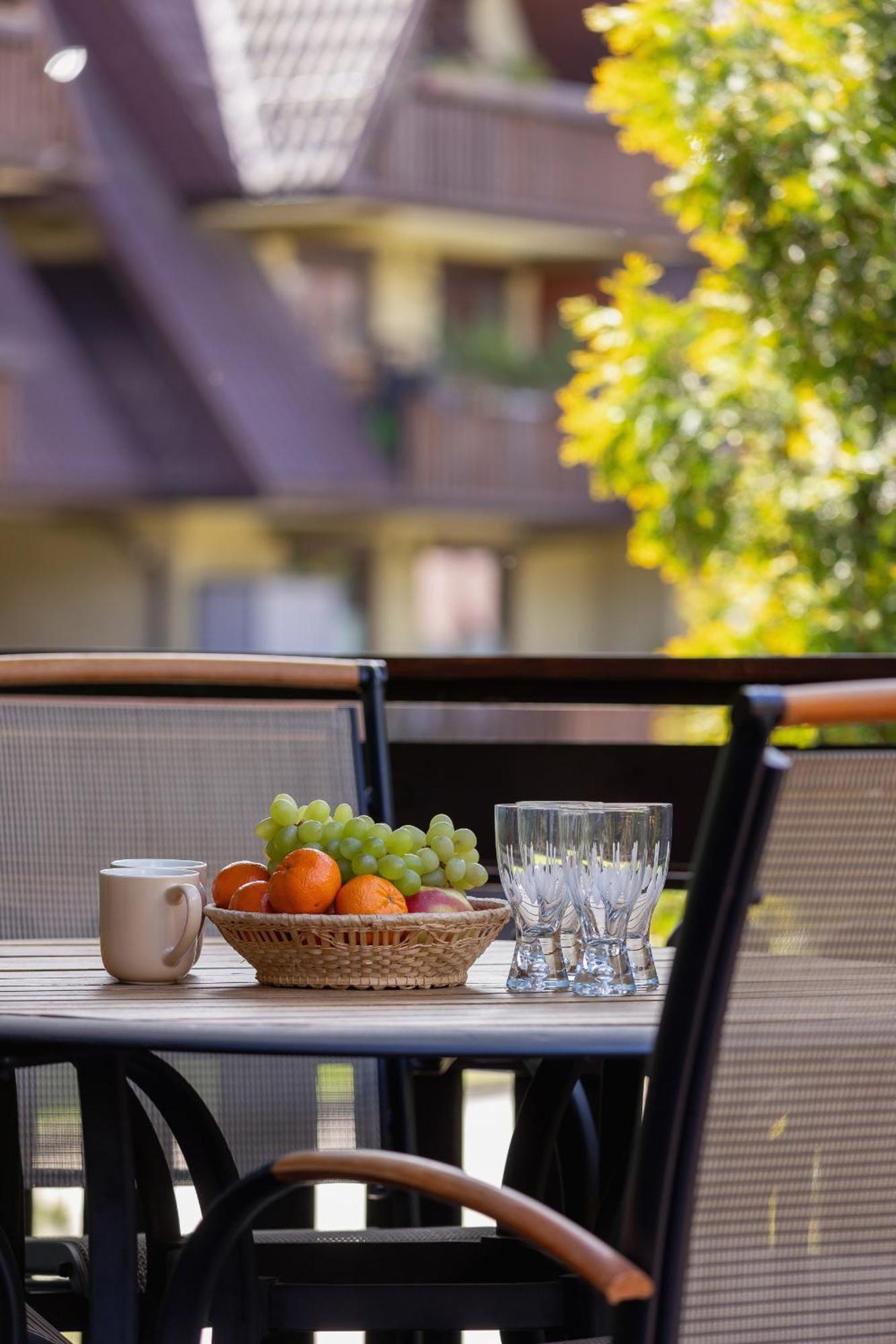 Apartament Z Widokiem Na Gory Balkon I Parking By Noclegi Renters Zakopane Exterior foto